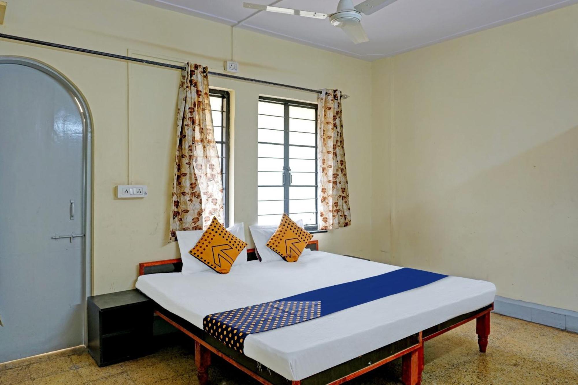 Spot On Hotel Prakash Residency, Near Hanuman Gym Ajmera Colony, Pimpri Esterno foto