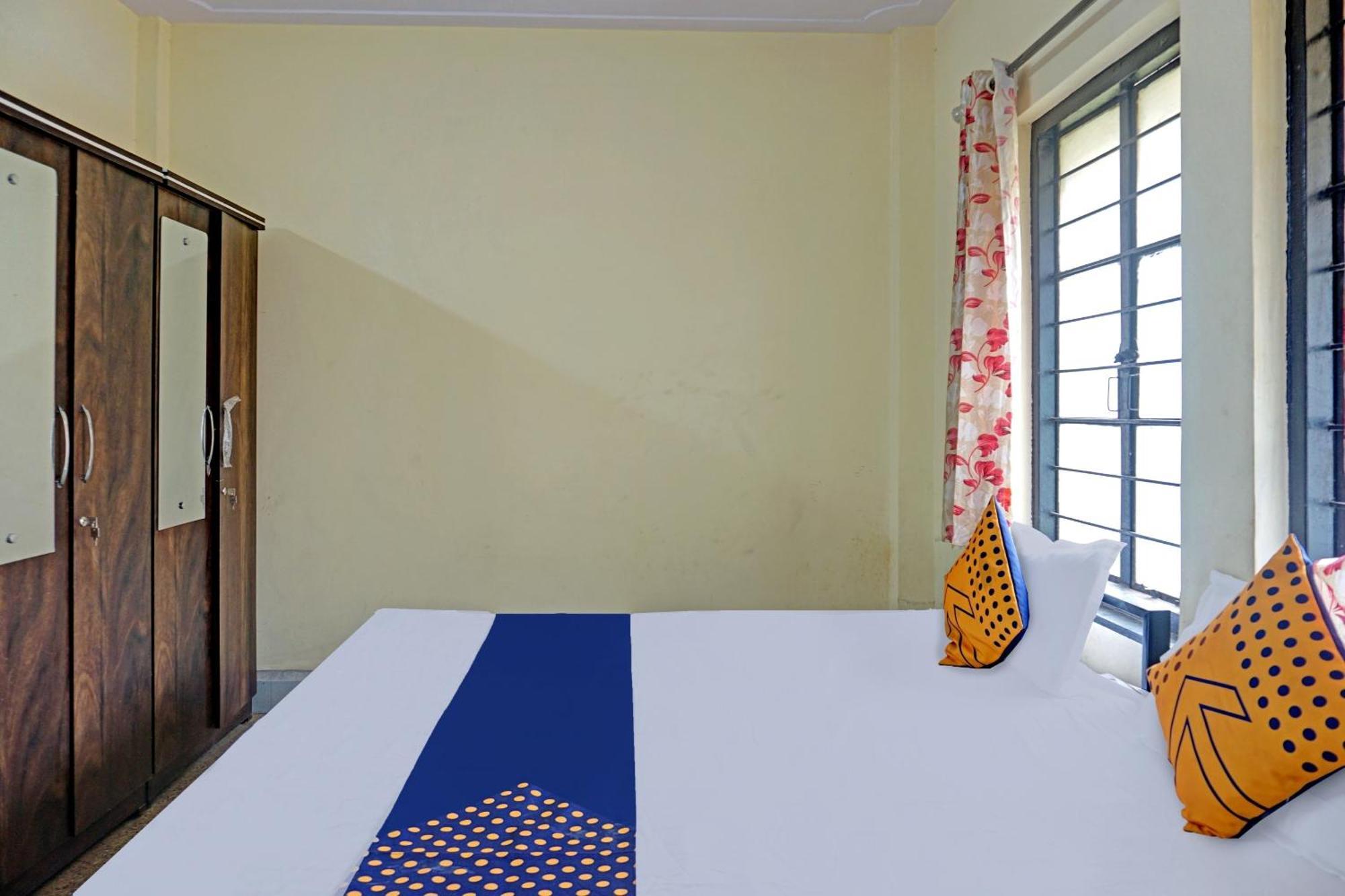 Spot On Hotel Prakash Residency, Near Hanuman Gym Ajmera Colony, Pimpri Esterno foto