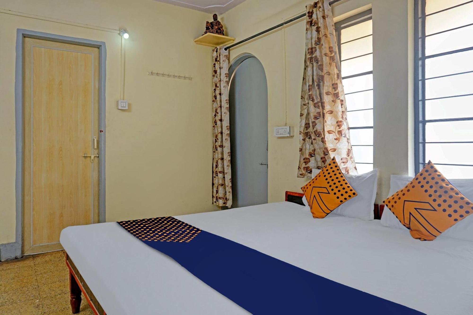 Spot On Hotel Prakash Residency, Near Hanuman Gym Ajmera Colony, Pimpri Esterno foto