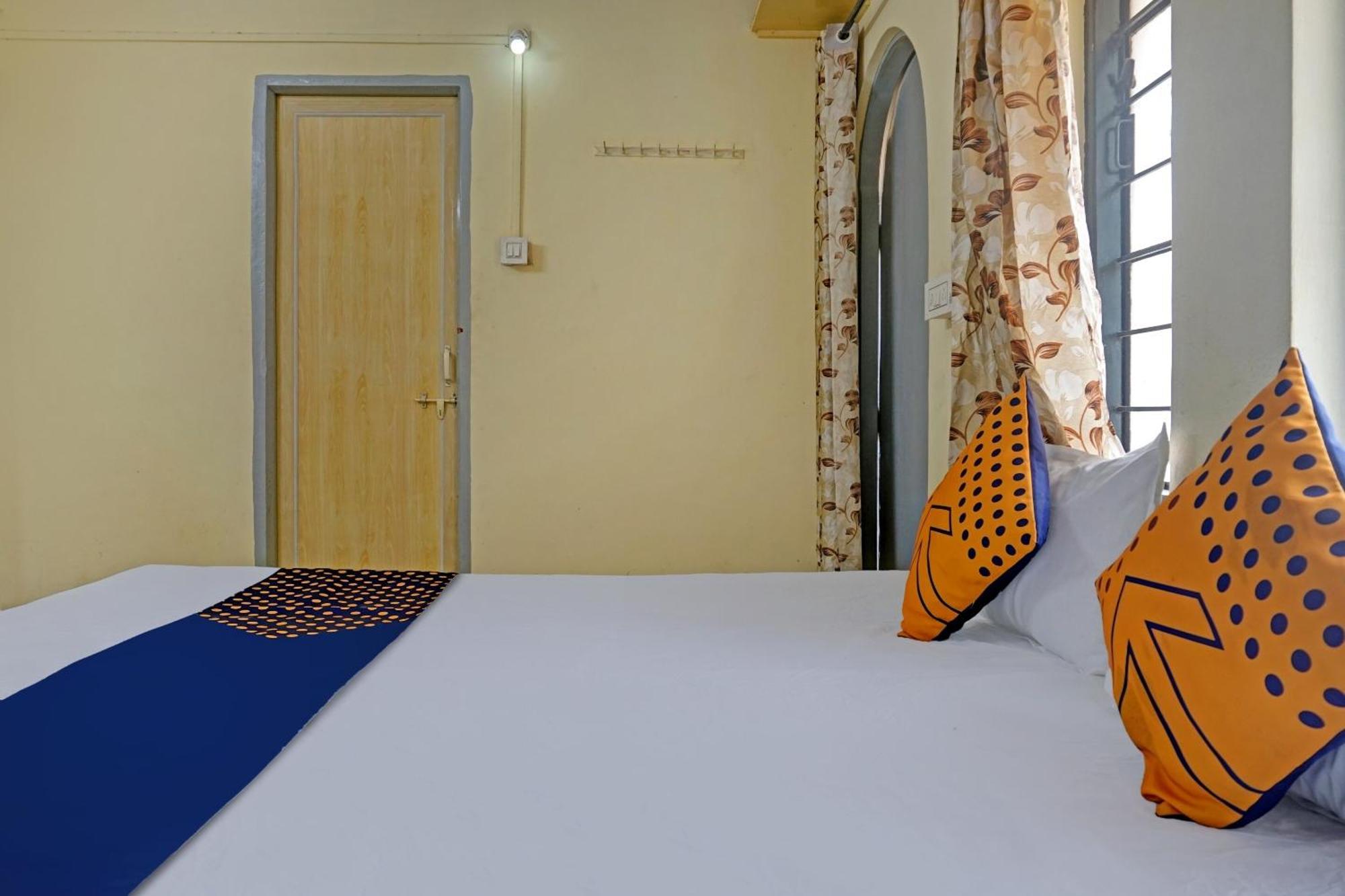 Spot On Hotel Prakash Residency, Near Hanuman Gym Ajmera Colony, Pimpri Esterno foto